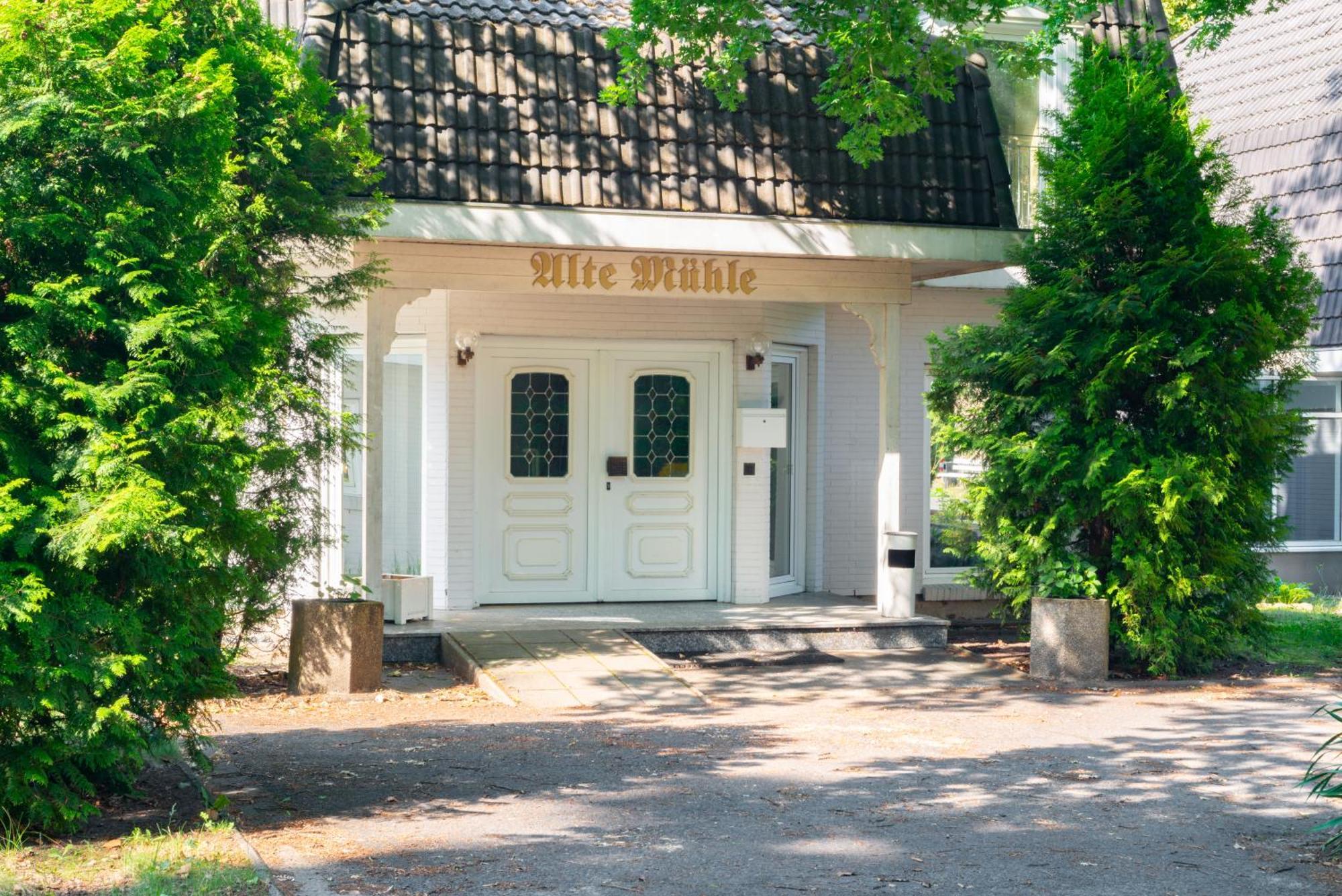 Waldhotel Schoeneiche -Self Check-In- Екстер'єр фото
